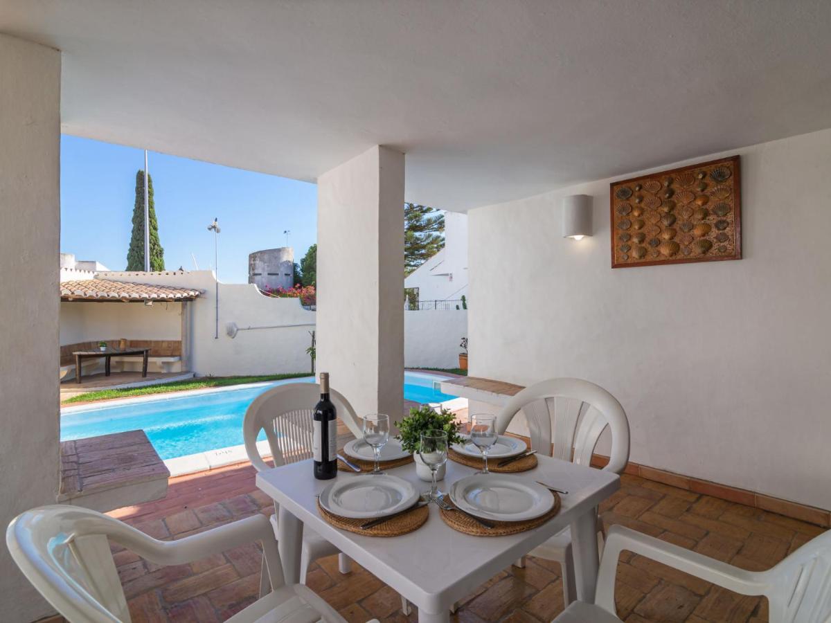 Genoveva By Interhome